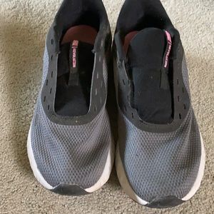 Nike revolution sneaker